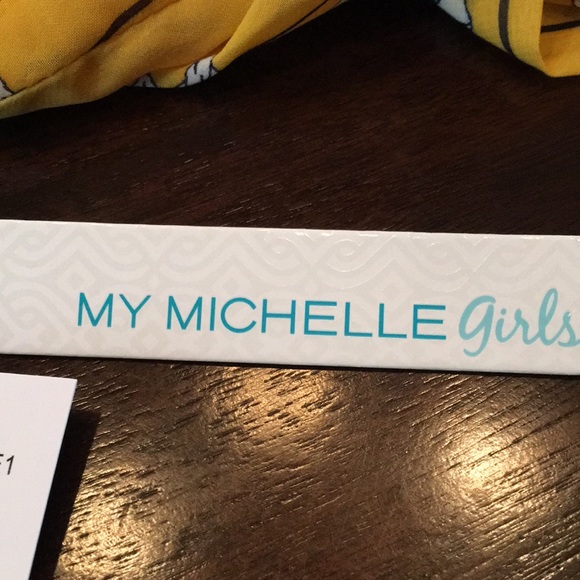 MY MICHELLE GIRLS Yellow Floral Pantsuit Size Med - Picture 14 of 15